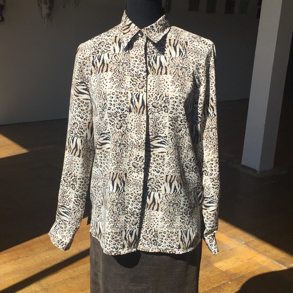 Alfred Dunner Tops - Alfred Dunner  checkered animal print shirt..
